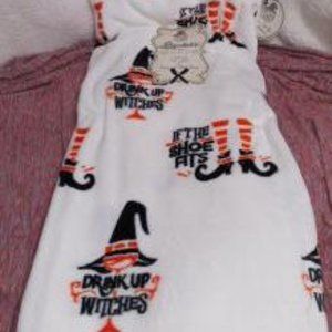 Halloween oversized plush throw blanket